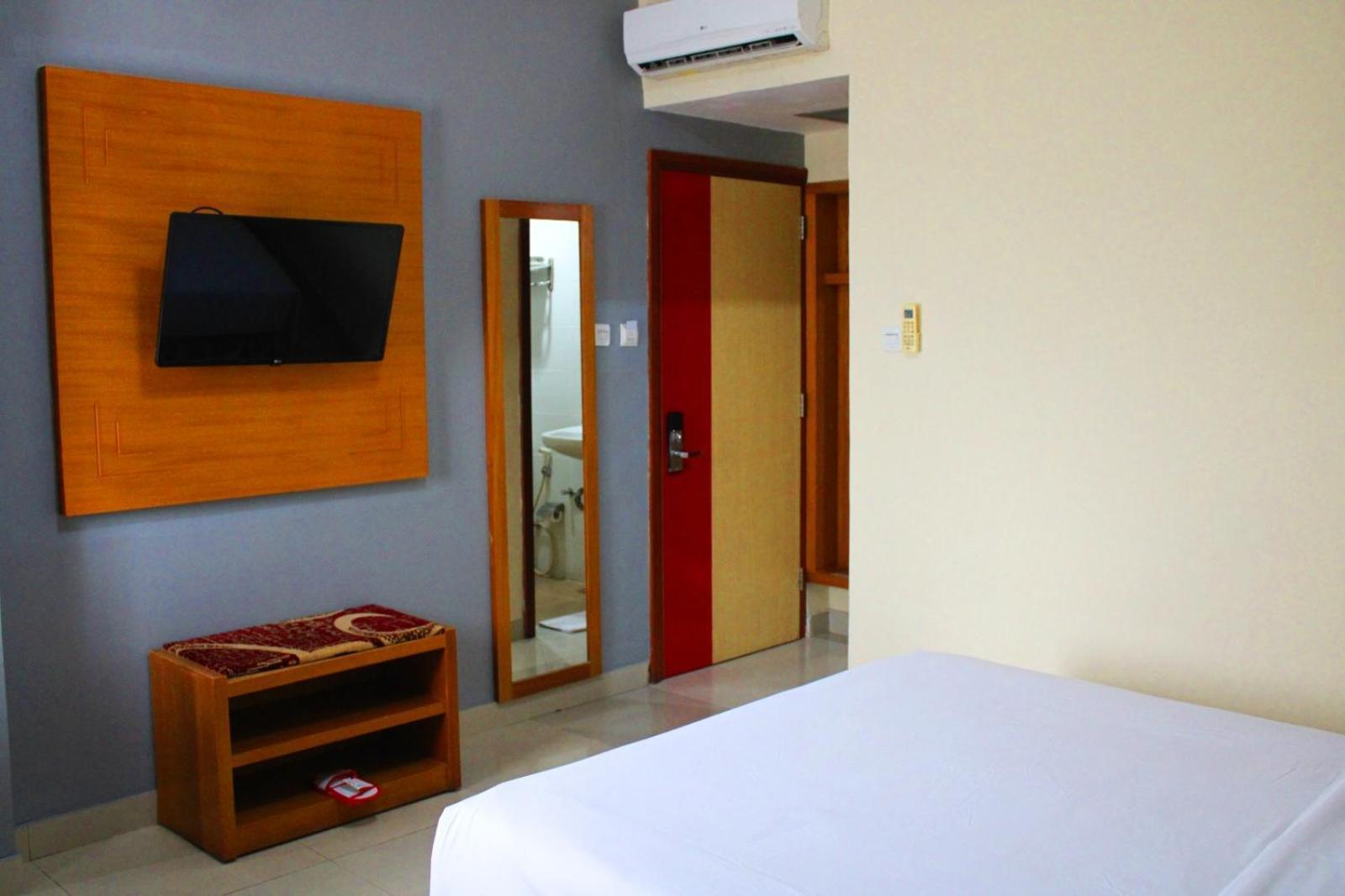 Maleosan Inn Manado Hotel Экстерьер фото
